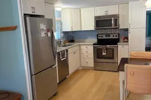 1003 Vermont Ave, Lady Lake, FL 32159 - Photo 17