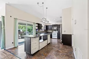 209 Magellan Cir, Minneola, FL 34715 - Photo 9