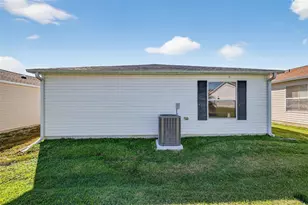 2475 Laurel Bay Ln, The Villages, FL 32162 - Photo 35