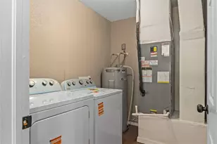 2588 Cr 426E, Lake Panasoffkee, FL 33538 - Photo 17