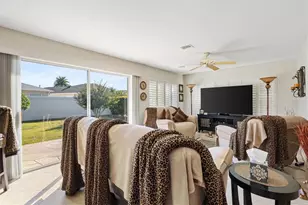 552 Society Hill Cir, The Villages, FL 32162 - Photo 17