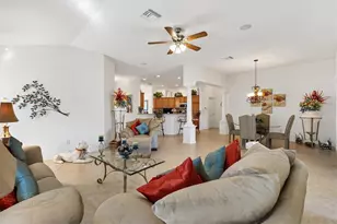 552 Society Hill Cir, The Villages, FL 32162 - Photo 15