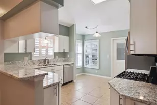 20642 Prince Ranier Pl, Leesburg, FL 34748 - Photo 9