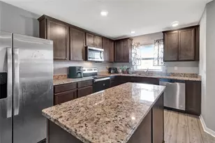 1691 Wynford Cir, Tavares, FL 32778 - Photo 3