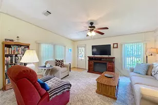 25125 Bellevue, Leesburg, FL 34748 - Photo 7