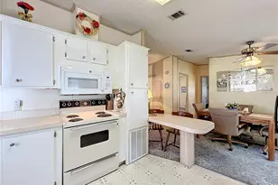 25125 Bellevue, Leesburg, FL 34748 - Photo 15