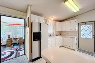 25125 Bellevue, Leesburg, FL 34748 - Photo 13