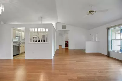 36629 Francis Drive, Grand Island, FL 32735 - Photo 5