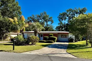 1108 Lee St, Leesburg, FL 34748 - Photo 1