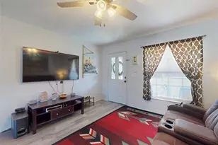 35805 Dawn Dr, Leesburg, FL 34788 - Photo 3