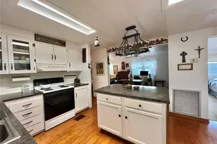 127 Royal Palm Dr, Leesburg, FL 34748 - Photo 31