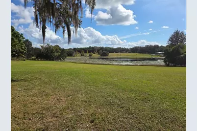 140 E Lemon Street, Lady Lake, FL 32159 - Photo 1