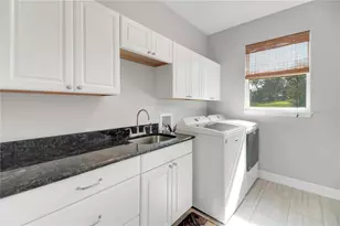 4560 Highcrest Vw, Lady Lake, FL 32159 - Photo 35