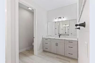 562 Dowling Circle, Lady Lake, FL 32159 - Photo 33