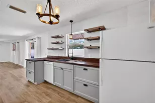 1008 Laredo Ln, The Villages, FL 32159 - Photo 11