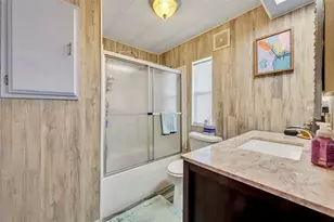 225 Paradise S, Leesburg, FL 34788 - Photo 25