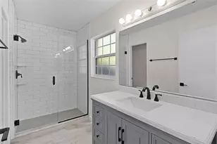 323 W Lady Lake Blvd, Lady Lake, FL 32159 - Photo 21