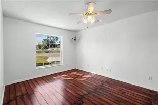 1015 Cr 463B, Lake Panasoffkee, FL 33538 - Photo 37