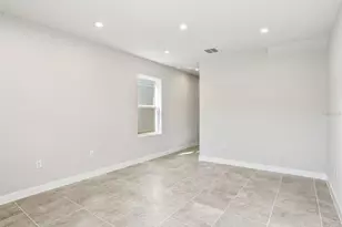 1205 Port Blue Wy, Lady Lake, FL 32159 - Photo 9