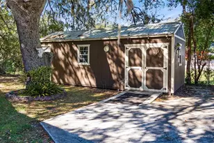 172 S Virginia Ave, Center Hill, FL 33514 - Photo 23