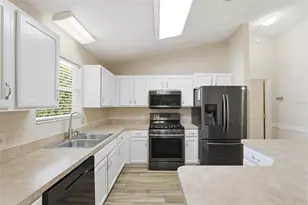 17985 SE 92nd Amory Ave, The Villages, FL 32162 - Photo 17