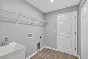 1201 Dustin Dr, The Villages, FL 32159 - Photo 29