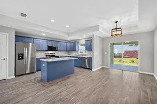 1201 Dustin Dr, The Villages, FL 32159 - Photo 9