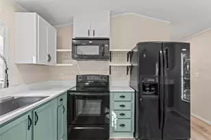 3547 NW 23rd Terrace, Lake Panasoffkee, FL 33538 - Photo 9