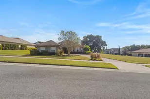 39500 Hillrise Ln, Lady Lake, FL 32159 - Photo 45