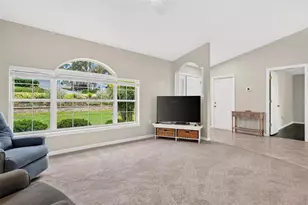 211 Hanging Moss Ln, Lady Lake, FL 32159 - Photo 27