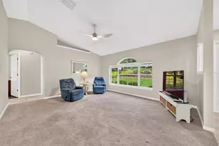 211 Hanging Moss Ln, Lady Lake, FL 32159 - Photo 23