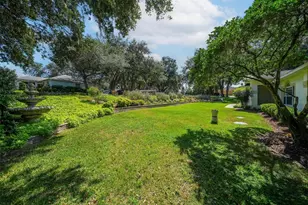 211 Hanging Moss Ln, Lady Lake, FL 32159 - Photo 15