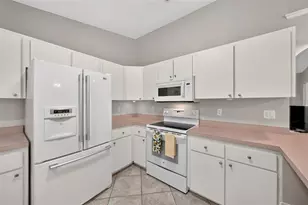 211 Hanging Moss Ln, Lady Lake, FL 32159 - Photo 45