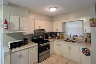 804 S Lone Oak Dr, Leesburg, FL 34748 - Photo 9