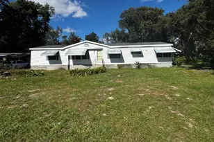 1827 Leesburg Blvd, Fruitland Park, FL 34731 - Photo 1