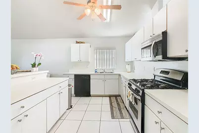 15933 Bay Vista Drive, Clermont, FL 34714 - Photo 5