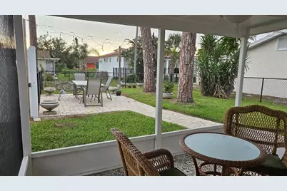 516 Villas Drive, Venice, FL 34285 - Photo 19