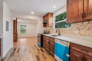 13832 Bay Lake Rd, Groveland, FL 34736 - Photo 3