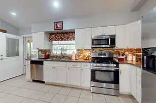 3851 Thistlewood Way, Okahumpka, FL 34762 - Photo 13