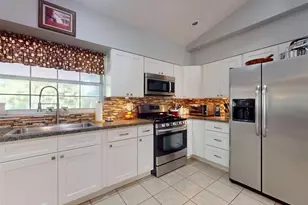 3851 Thistlewood Way, Okahumpka, FL 34762 - Photo 17