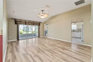 3017 Hillside Ln, The Villages, FL 32162 - Photo 11