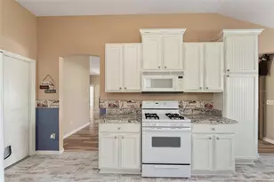 3017 Hillside Ln, The Villages, FL 32162 - Photo 25