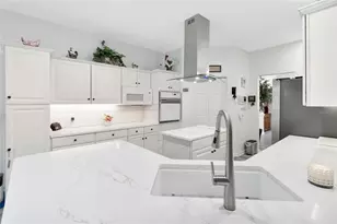 33025 Lake Bend Cir, Leesburg, FL 34788 - Photo 31