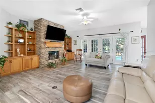 33025 Lake Bend Cir, Leesburg, FL 34788 - Photo 13