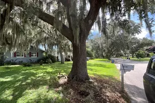 2230 W Helen Cir, Bartow, FL 33830 - Photo 1