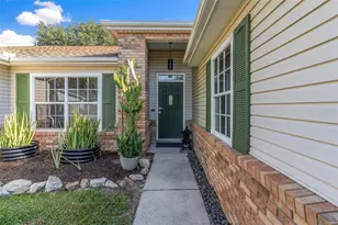 25440 Crestwater Dr, Leesburg, FL 34748 - Photo 3