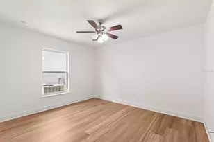 30433 Island Club Dr, Tavares, FL 32778 - Photo 19