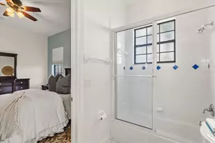 30321 Island Club Dr, Tavares, FL 32778 - Photo 35