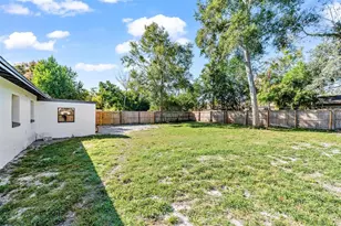 995 Emerald Dr, Mount Dora, FL 32757 - Photo 21