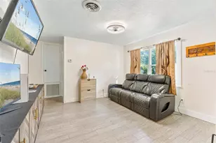 995 Emerald Dr, Mount Dora, FL 32757 - Photo 5